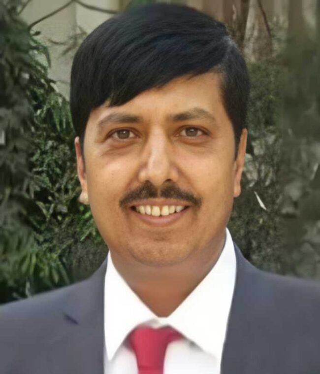 Manoj Kumar Das Succeeds Pankaj Joshi As Chairman & Director Of Gujarat ...